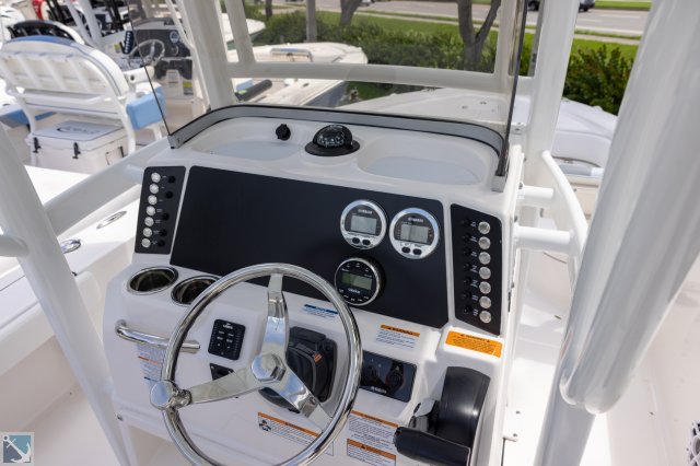 New 2024 Robalo 226 Cayman for sale